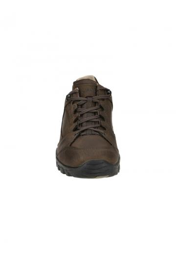 Походные кроссовки