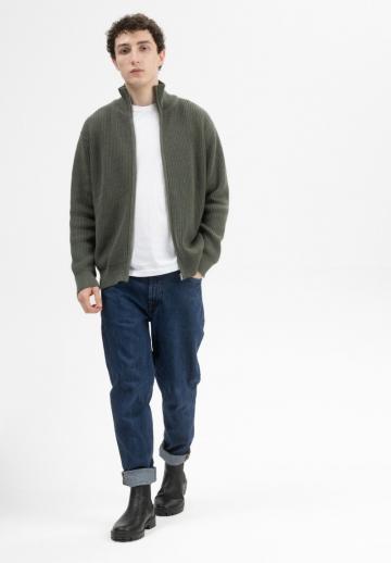 Вязаная кофта