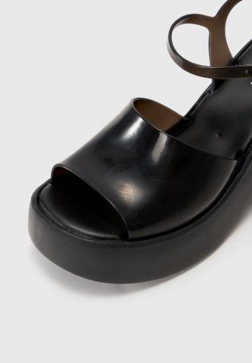 Босоножки на платформе