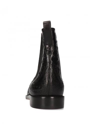 Широкие сапоги