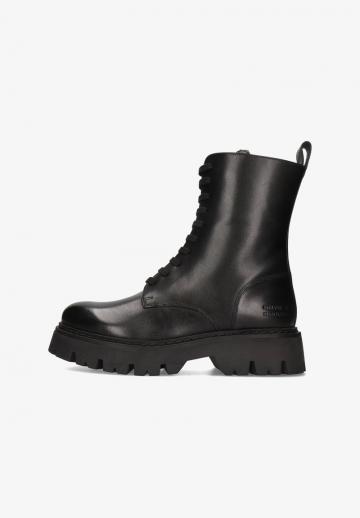 Ботинки на шнуровке