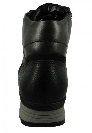 Ботинки на шнуровке