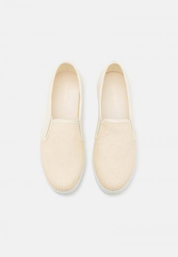 Спортивные балетки