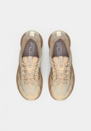 Походная обувь