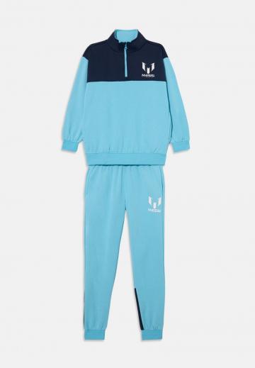 Набор одежды