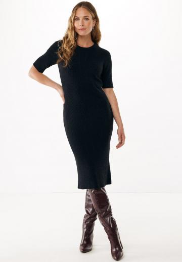 Платье футляр