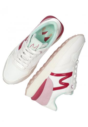 Гандбольные кроссовки