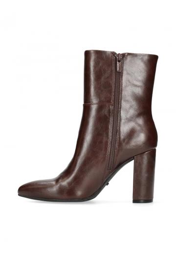 Полусапожки на высоком каблуке