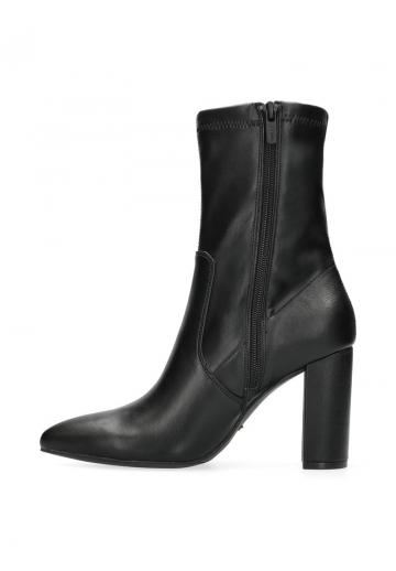 Полусапожки на высоком каблуке