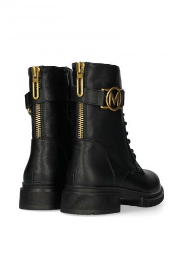 Ботинки на шнуровке