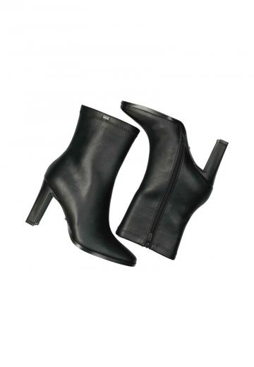 Полусапожки на высоком каблуке