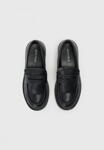 Полуботинки