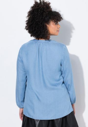 Джинсовая блузка