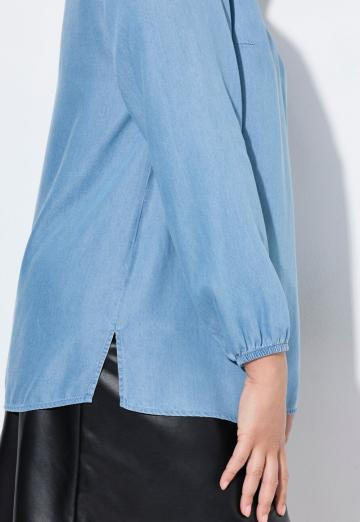 Джинсовая блузка