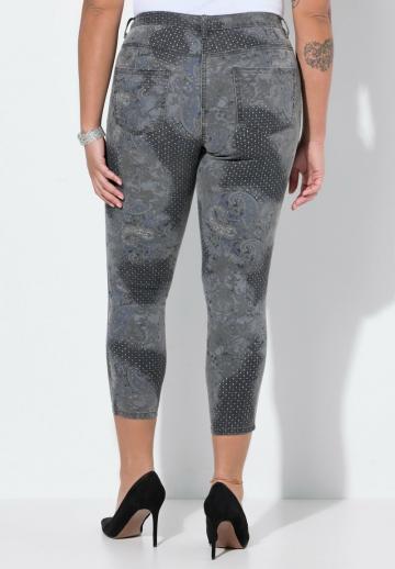 Короткие джинсы