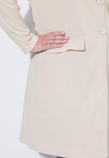 Короткое пальто