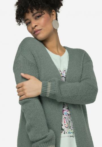 Длинный жилет