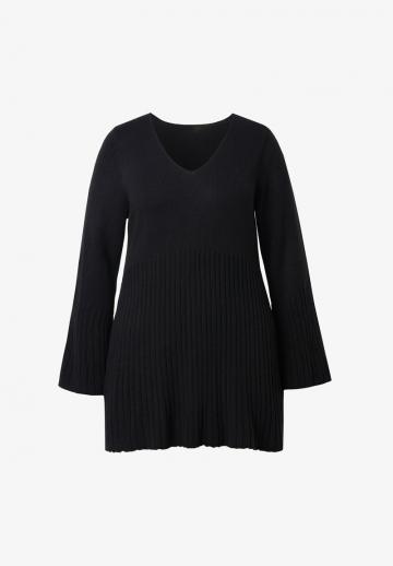 Длинный пуловер