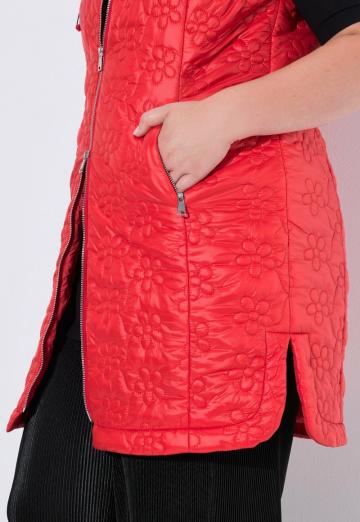 Длинный жилет