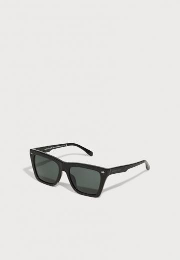 Солнечные очки