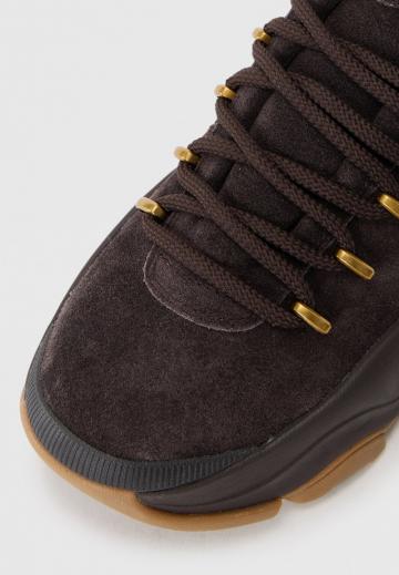 Ботинки на шнуровке