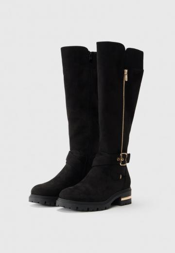 Зимние ботинки