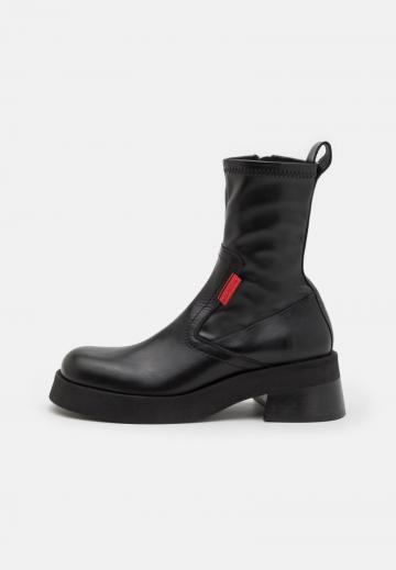 Полусапожки на платформе