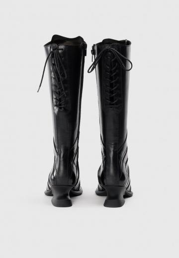 Сапоги на шнуровке