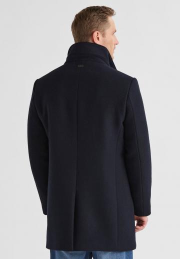 Короткое пальто