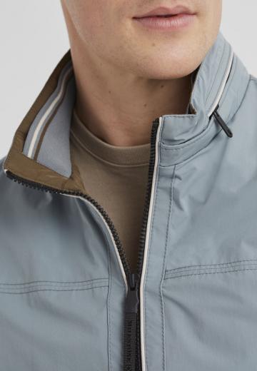 Куртка бомбер