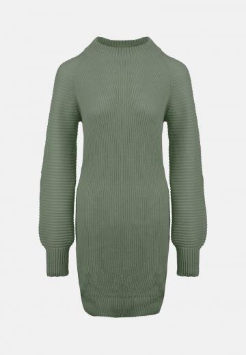 Вязаное платье