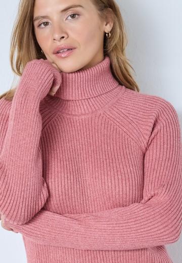 Вязаное платье