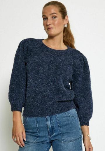 Пуловер с рукавом три четверти