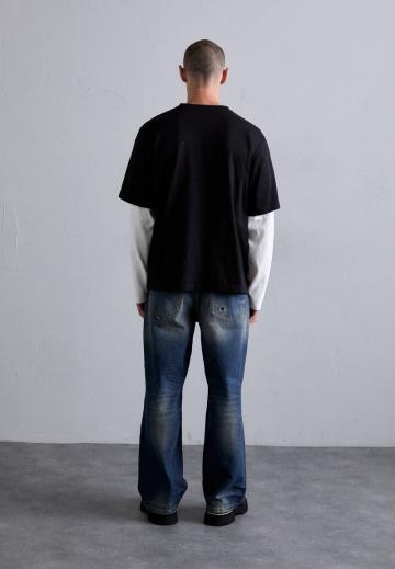 Прямые джинсы