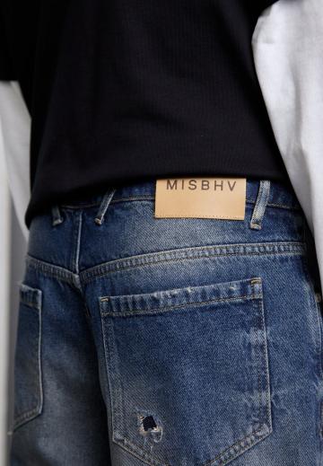 Прямые джинсы