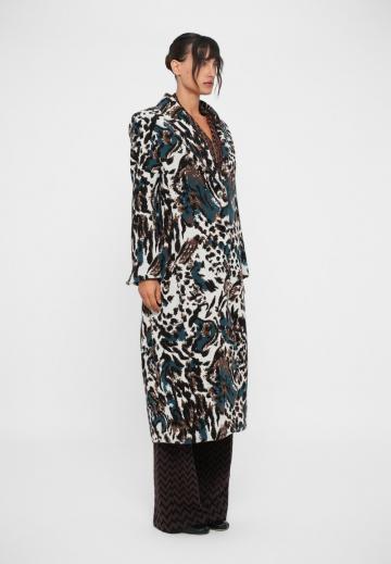 Шерстяное пальто