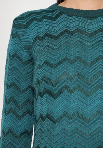 Вязаное платье