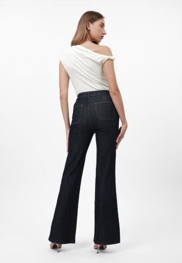 Клешеные джинсы