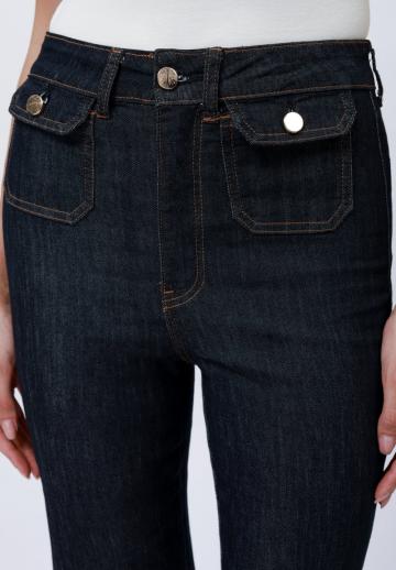 Клешеные джинсы