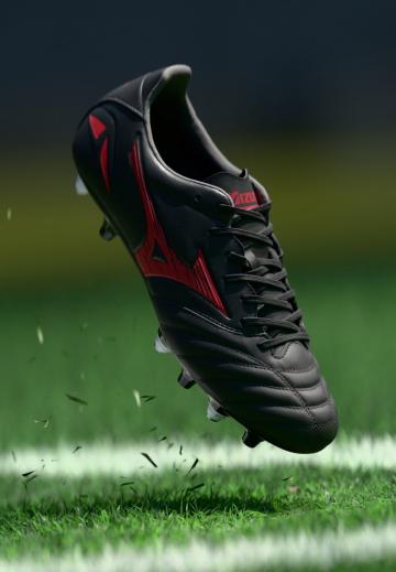 Футбольные бутсы