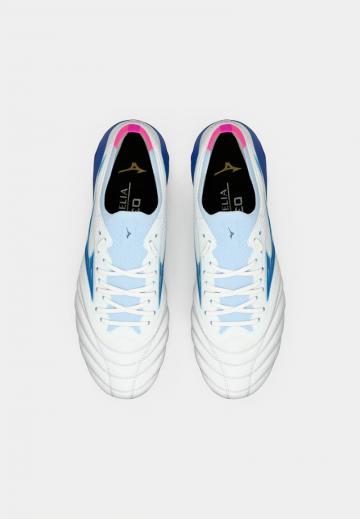 Футбольные бутсы