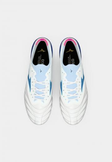 Футбольные бутсы