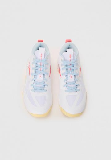 Кроссовки для зала