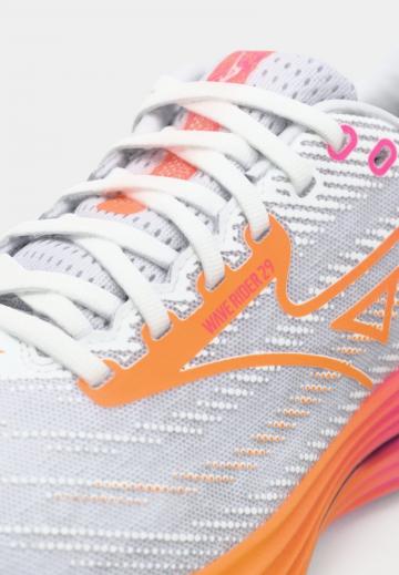 Беговые кроссовки