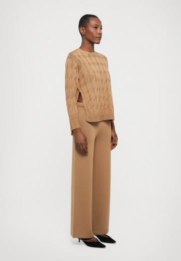 Длинный пуловер