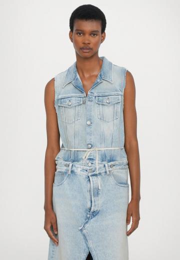 Джинсовая жилетка