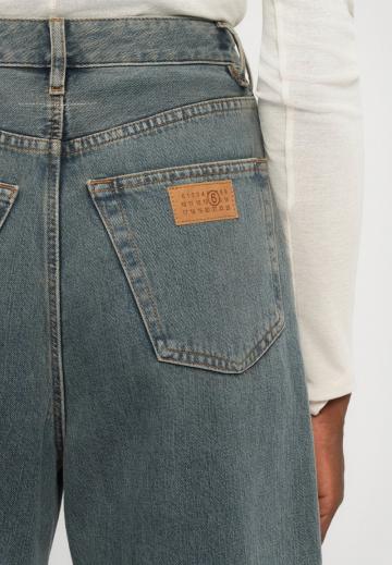 Свободные джинсы