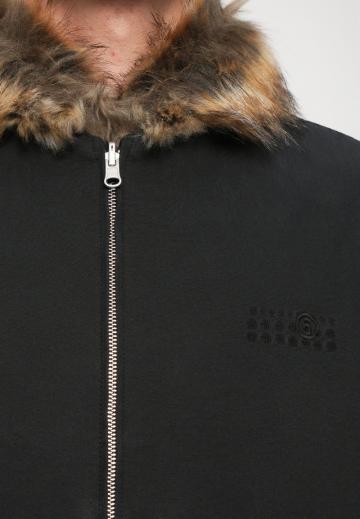 Зимняя куртка