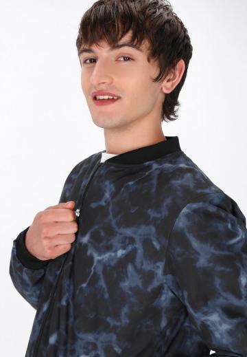 Куртка бомбер