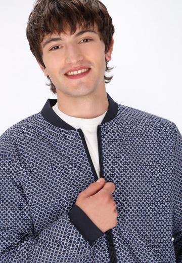 Куртка бомбер